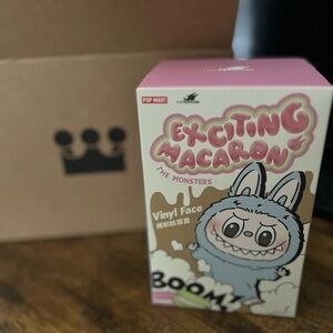 Labubu Exciting Macaron NIB SESAME BEAN
